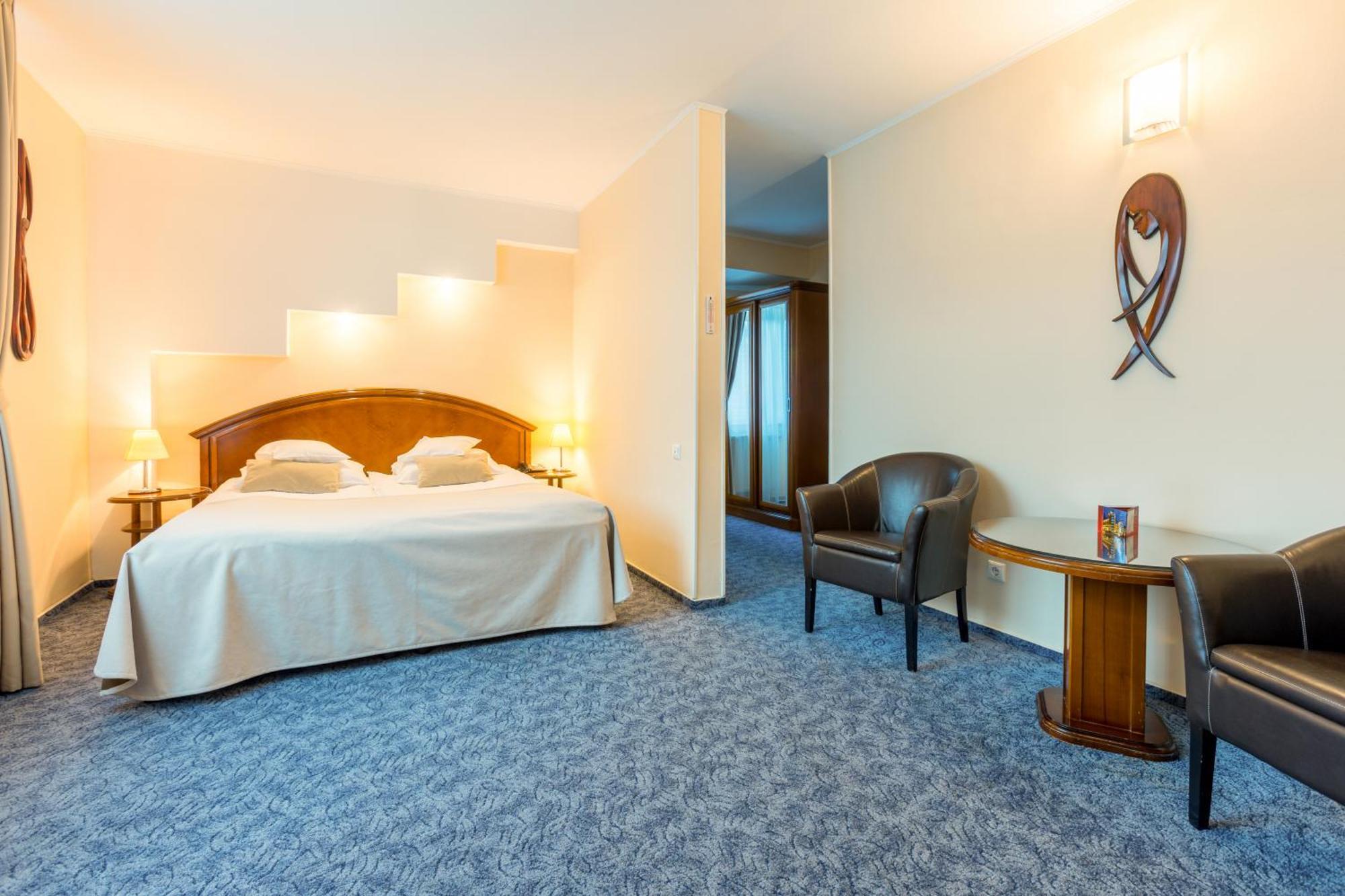 Hotel Ambient Braşov Habitación foto
